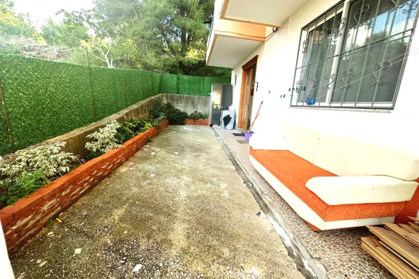 Shtepi ne shitje Apartament ne Sarande, 2+1, Mobilimi E mobiluar, Pagesa 93,000  Euro.