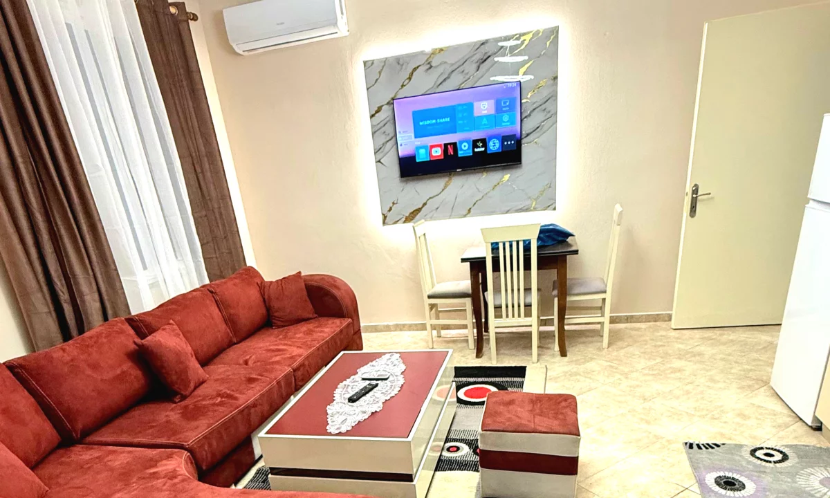 Appartamento in affitto a Tirana 2+1, Arredato