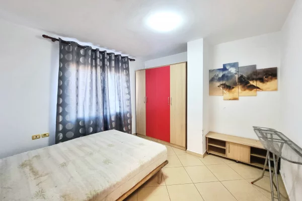 Shtepi me qera Apartament ne Tirane, 2+1, Mobilimi E mobiluar, Pagesa 55,000  Leke.