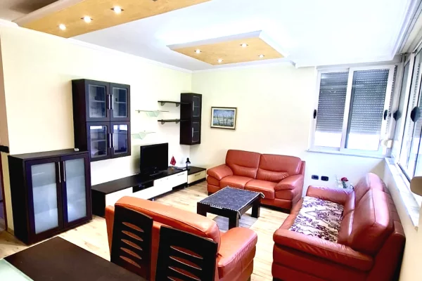Shtepi me qera 2+1 ne Tirane - 85,000 Leke