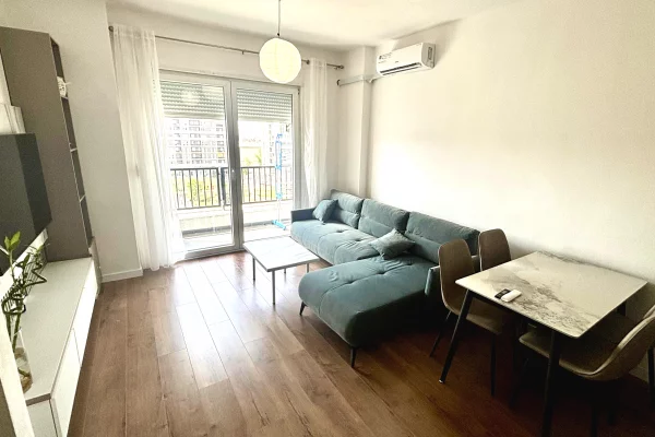 Shtepi me qera 1+1 ne Tirane - 450 Euro