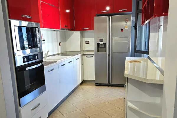 Shtepi me qera Apartament ne Tirane, 2+1, Mobilimi E mobiluar, Pagesa 450  Euro.