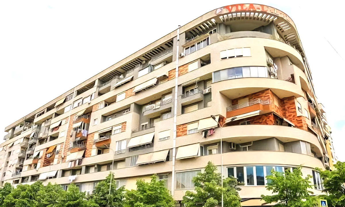 AMBJENT NE SHITJE NE ASTIR