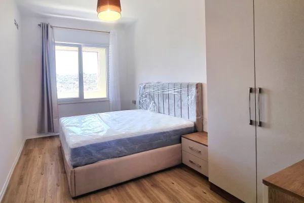 Shtepi me qera Apartament ne Tirane, 1+1, Mobilimi E mobiluar, Pagesa 50,000  Leke.