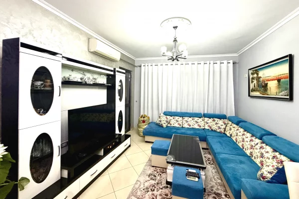 APARTAMENT ME QERA NE ASTIR