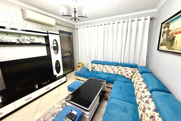 Shtepi me qera Apartament ne Tirane, 2+1, Mobilimi E mobiluar, Pagesa 65,000  Leke.