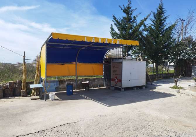 Ambient biznesi me qera 2+1 ne Tirane - 700 Euro