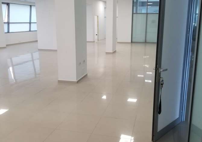 Ambient biznesi me qera 6+1 ne Tirane - 4,400 Euro