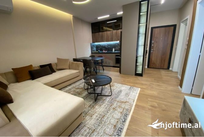 Shtepi ne shitje Apartament ne Tirane, 1+1, Mobilimi E mobiluar, Pagesa 145,000  Euro.