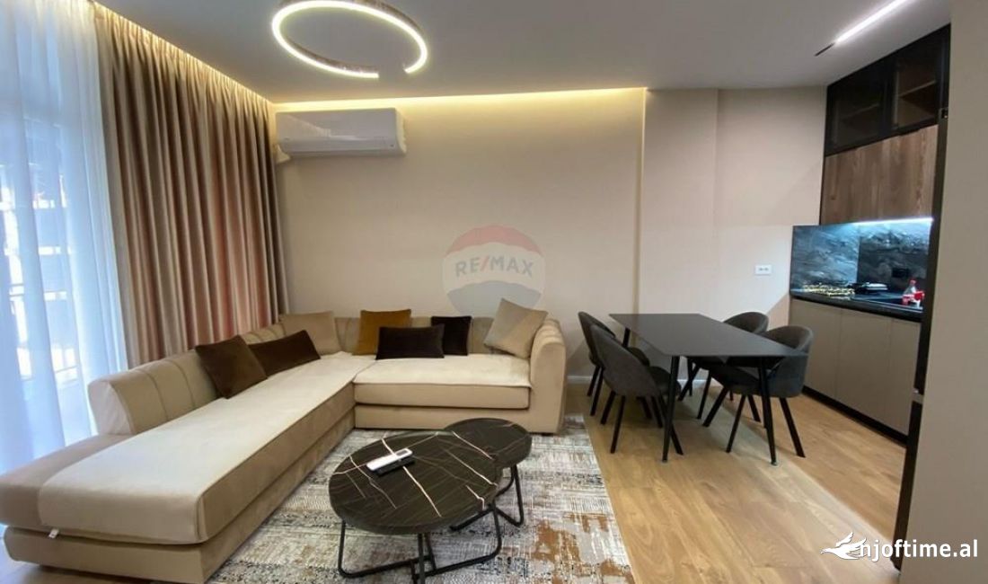 Shtepi ne shitje Apartament ne Tirane, 1+1, Mobilimi E mobiluar, Pagesa 145,000  Euro.