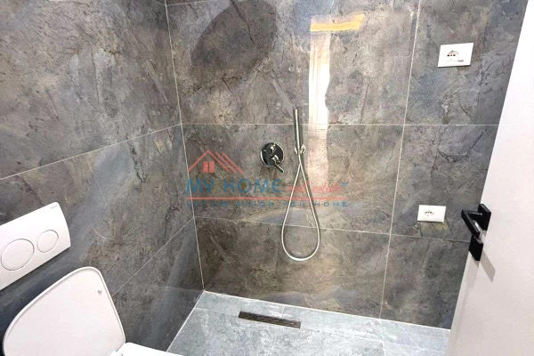 Shtepi ne shitje Apartament ne Tirane, 1+1, Mobilimi Pjeserisht e mobiluar, Pagesa 327,000  Euro.