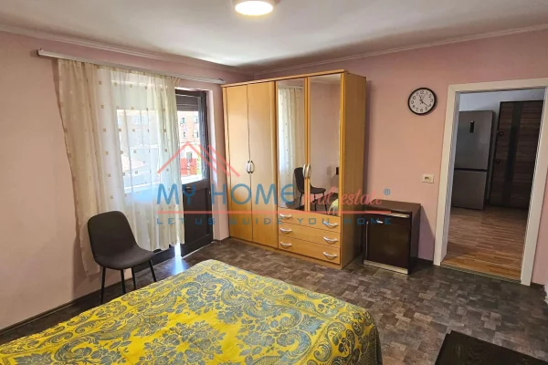 Shtepi me qera Apartament ne Tirane, 1+1, Mobilimi E mobiluar, Pagesa 50,000  Leke.