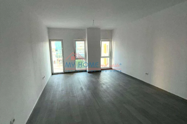 Zyre me qera tek Zogu i Zi Tirane