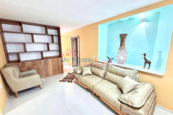 Shtepi me qera 2+1 ne Tirane - 800 Euro