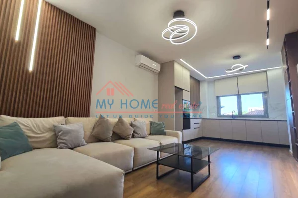 Shtepi ne shitje Apartament ne Tirane, 2+1, Mobilimi E mobiluar, Pagesa 239,000  Euro.