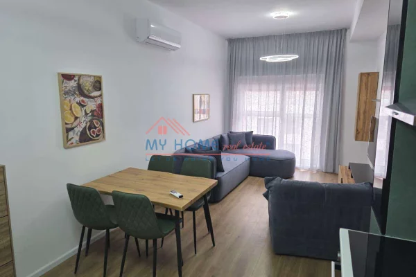 Shtepi me qera Apartament ne Tirane, 2+1, Mobilimi E mobiluar, Pagesa 50,000  Leke.