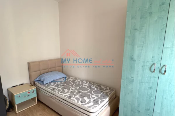 Shtepi me qera Apartament ne Tirane, 2+1, Mobilimi E mobiluar, Pagesa 65,000  Leke.