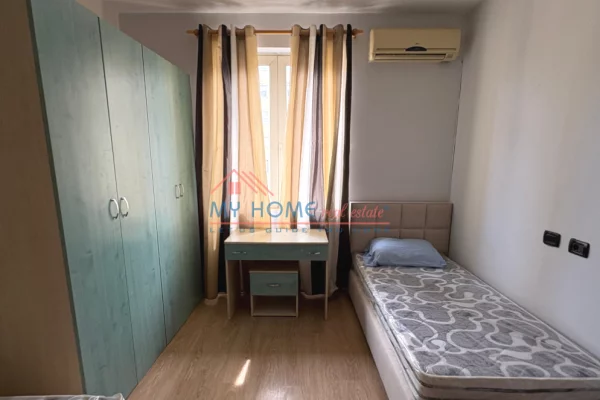 Shtepi me qera Apartament ne Tirane, 2+1, Mobilimi E mobiluar, Pagesa 65,000  Leke.