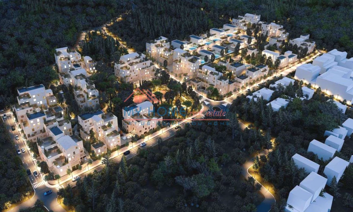 Shtepi ne shitje Apartament ne Himare, 3+1, Mobilimi Bosh, pa mobiluar, Pagesa 419,000  Euro.