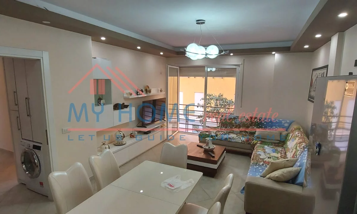 Shtepi me qera Apartament ne Tirane, 2+1, Mobilimi E mobiluar, Pagesa 70,000  Leke.