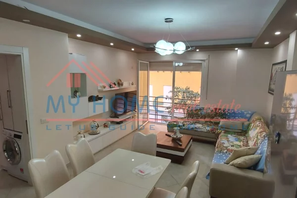 Shtepi me qera 2+1 ne Tirane - 70,000 Leke