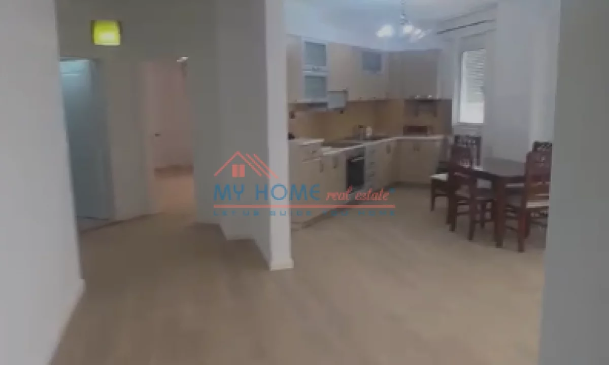 Zyre me qera tek Garda ne Tirane