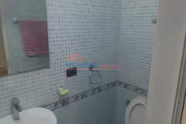 Zyre me qera tek Garda ne Tirane