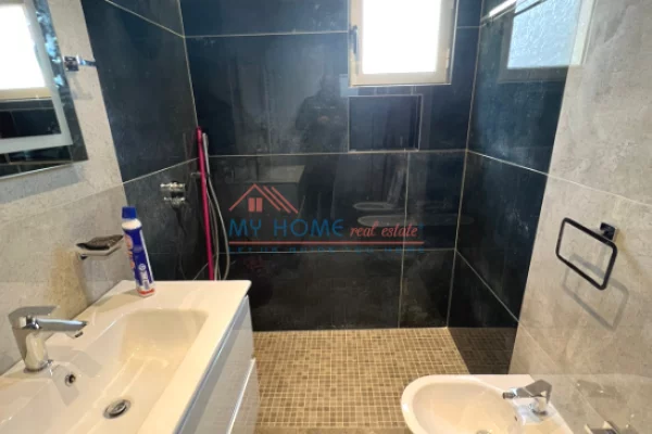 Shtepi me qera Apartament ne Tirane, 2+1, Mobilimi E mobiluar, Pagesa 70,000  Leke.