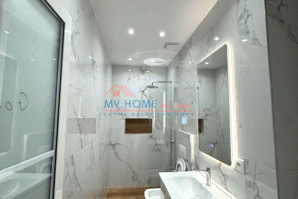 Shtepi ne shitje Apartament ne Tirane, 2+1, Mobilimi Bosh, pa mobiluar, Pagesa 168,000  Euro.