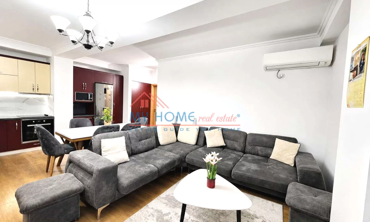 Shtepi me qera Apartament ne Tirane, 2+1, Mobilimi E mobiluar, Pagesa 700  Euro.