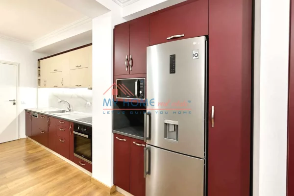 Shtepi me qera Apartament ne Tirane, 2+1, Mobilimi E mobiluar, Pagesa 700  Euro.
