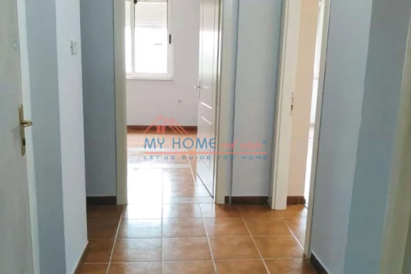 Zyre me Qira 21 Dhjetori Tirane