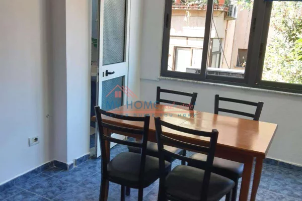 Shtepi me qera Garsoniere ne Tirane - 40,000 Leke