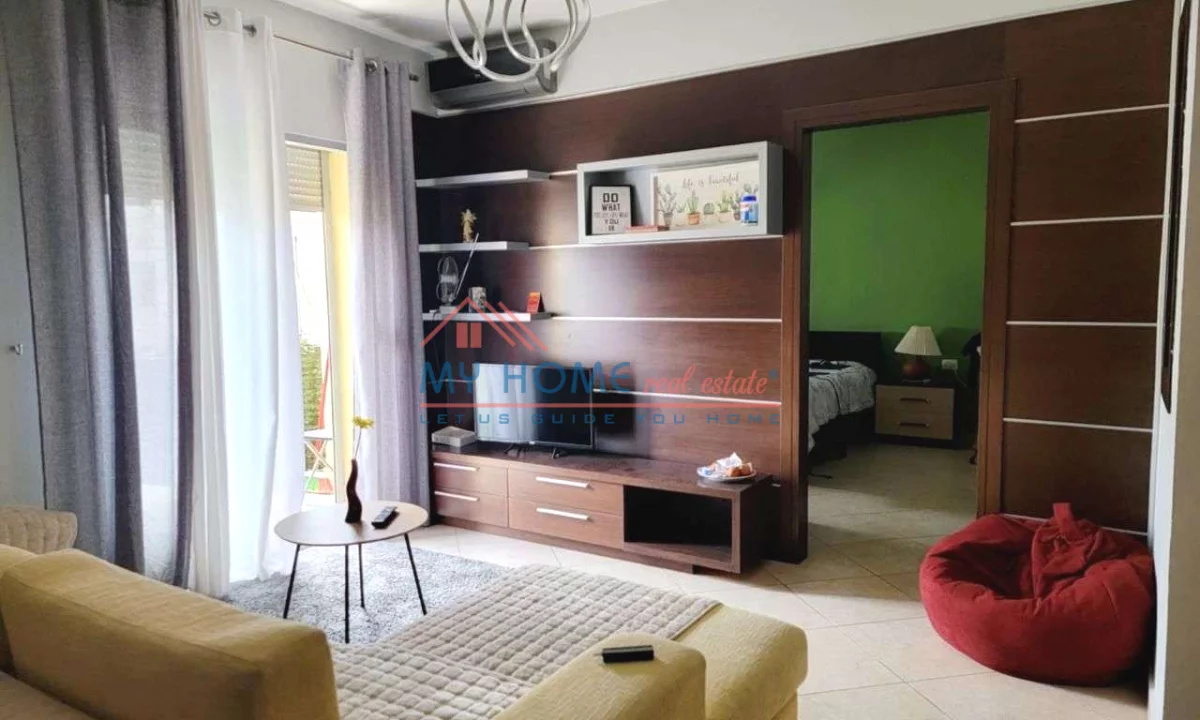 Shtepi me qera Apartament ne Tirane, 1+1, Mobilimi E mobiluar, Pagesa 500  Euro.