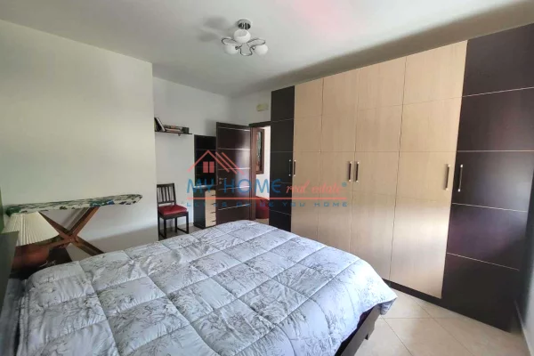 Shtepi me qera Apartament ne Tirane, 1+1, Mobilimi E mobiluar, Pagesa 500  Euro.