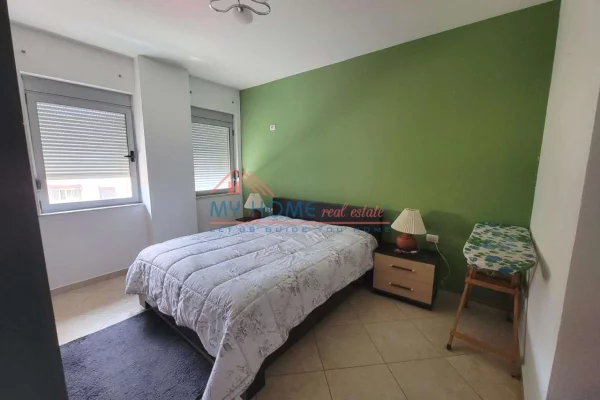Shtepi me qera Apartament ne Tirane, 1+1, Mobilimi E mobiluar, Pagesa 500  Euro.
