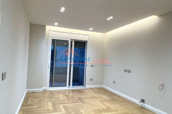 Ambient biznesi me qera 3+1 ne Tirane - 1,500 Euro