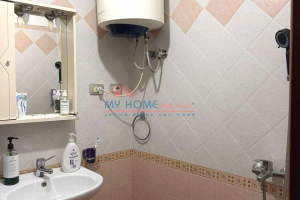 Shtepi me qera Apartament ne Tirane, 1+1, Mobilimi E mobiluar, Pagesa 45,000  Leke.