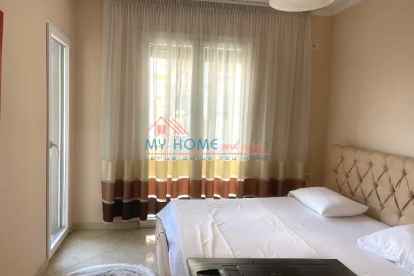 Shtepi me qera Apartament ne Tirane, 1+1, Mobilimi E mobiluar, Pagesa 650  Euro.