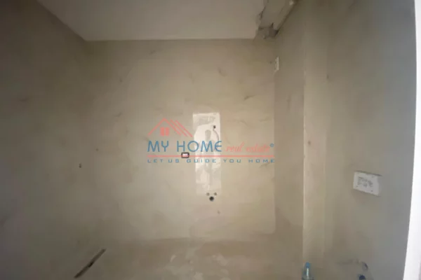 Shtepi ne shitje Apartament ne Tirane, 2+1, Mobilimi Bosh, pa mobiluar, Pagesa 155,700  Euro.