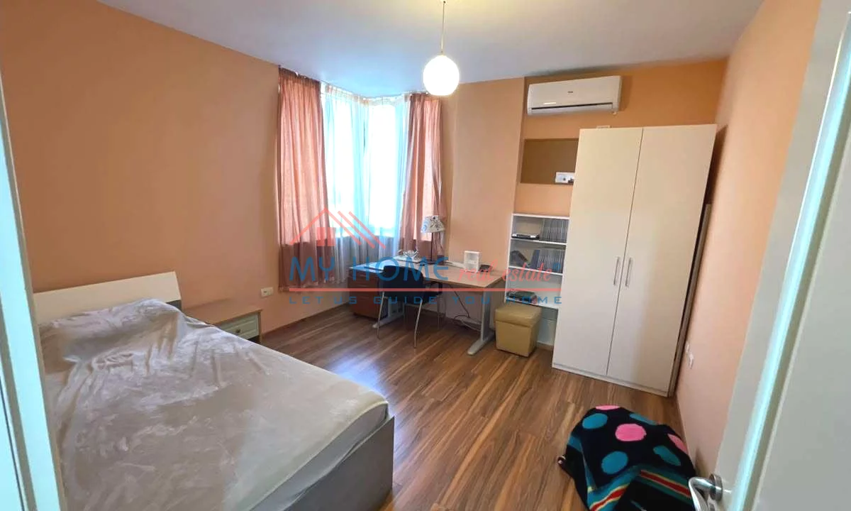 Shtepi me qera Apartament ne Tirane, 2+1, Mobilimi E mobiluar, Pagesa 900  Euro.