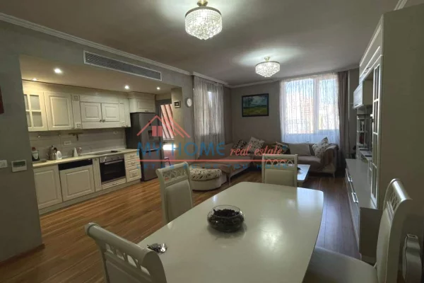 Shtepi me qera Apartament ne Tirane, 2+1, Mobilimi E mobiluar, Pagesa 900  Euro.