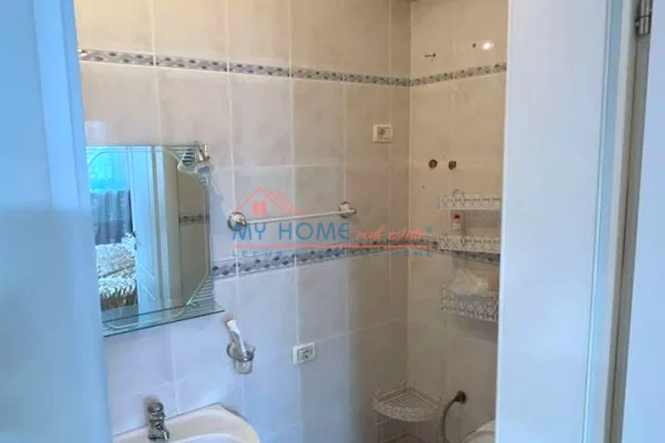 Shtepi me qera Apartament ne Tirane, 2+1, Mobilimi E mobiluar, Pagesa 900  Euro.