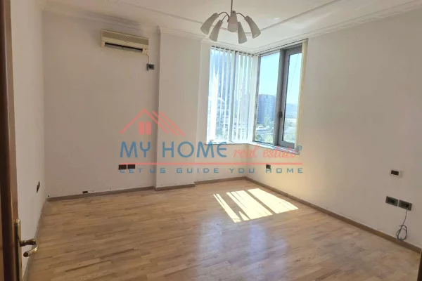 Shtepi ne shitje Apartament ne Tirane, 2+1, Mobilimi Bosh, pa mobiluar, Pagesa 410,000  Euro.