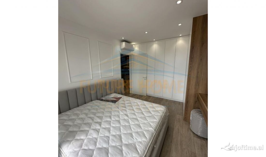 Shtepi ne shitje Apartament ne Tirane, 1+1, Mobilimi Pjeserisht e mobiluar, Pagesa 215,000  Euro.