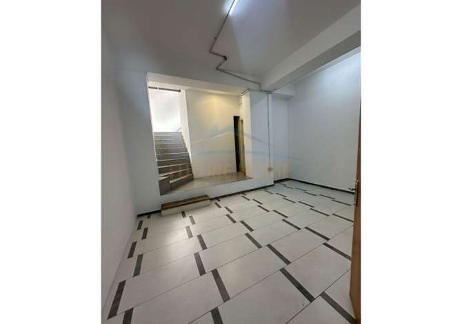 Qera, Ambient, Unaza e Re, Tirane PRM39104 