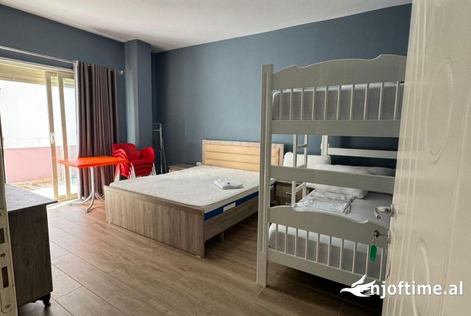 Shtepi ne shitje Apartament ne Durres, 2+1, Mobilimi E mobiluar, Pagesa 160,500  Euro.