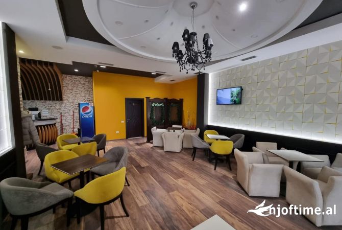 Ambiente Commerciale in Vendita 2+1 a Elbasan - 132,000 Euro