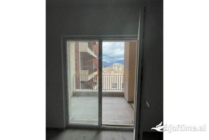 Appartamento in vendita a Tirana 1+1, Vuoto