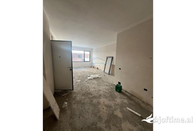 Apartment for sale in Tirana 2+1, Emty